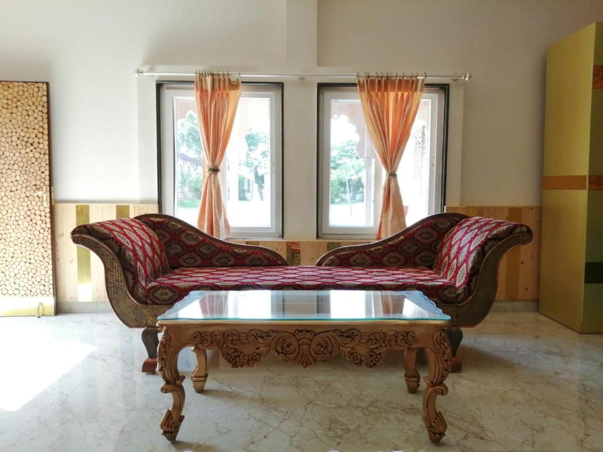 Mann The Palm Retreat Hotel Lucknow Exterior photo