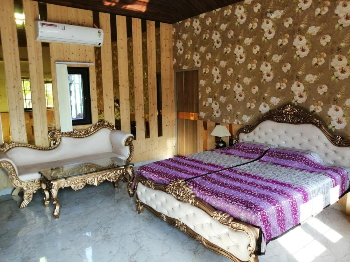 Mann The Palm Retreat Hotel Lucknow Exterior photo