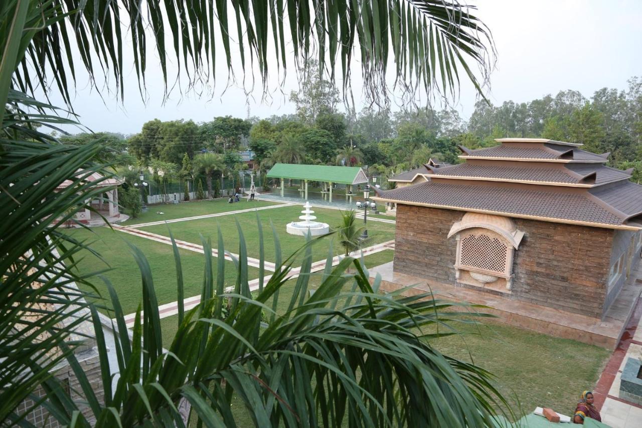 Mann The Palm Retreat Hotel Lucknow Exterior photo